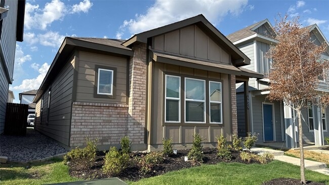 Building Photo - 3025 Pecan Farm Ln Rental
