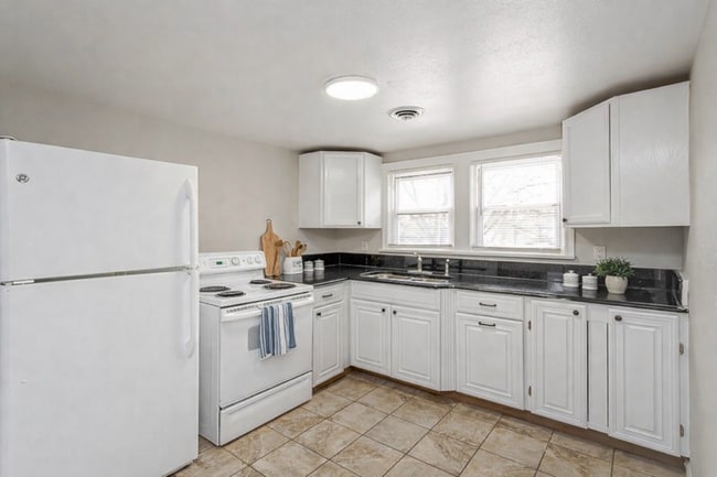 Photo - 3836 Upton Ave