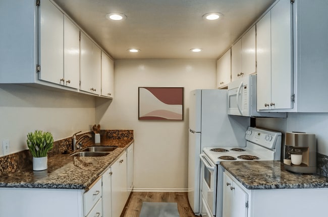 Sandpiper Apartments