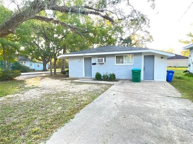 Photo - 710 E Coleman Ave