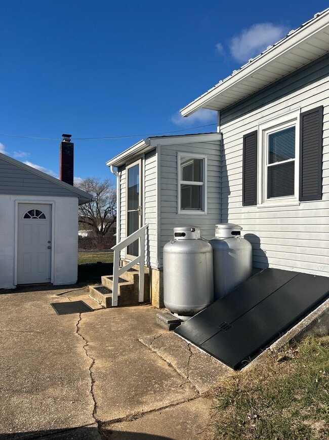 Photo - Single Family House for rent in Eastern Schools