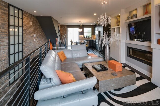 Photo - 7870 Civita Blvd