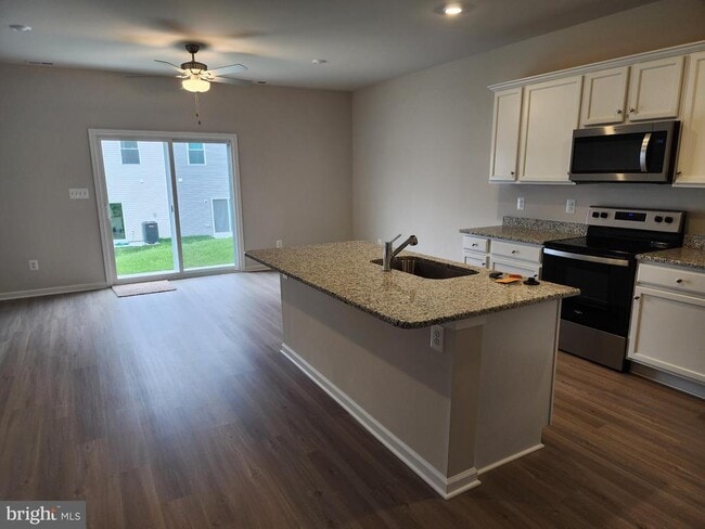 Photo - 69 Cramsford St