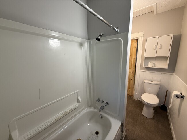 Photo - 55 Portledge Ave Unit 2