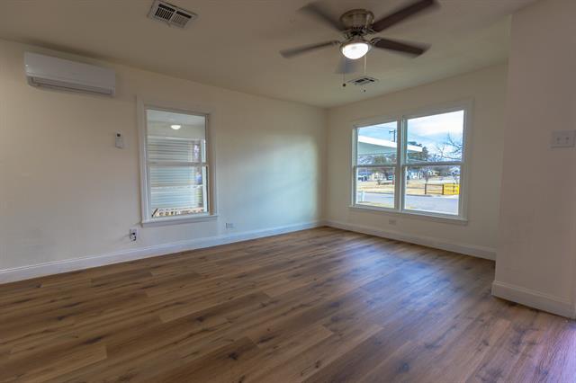 Photo - 1105 Spring Branch St