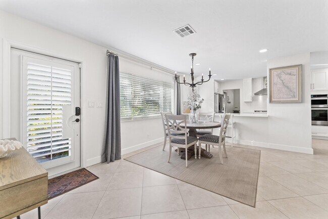 Photo - 429 Inlet Rd