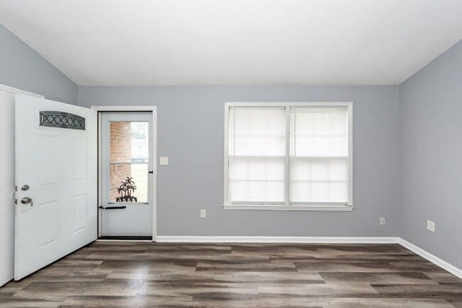 Photo - 4446 Farmwood St