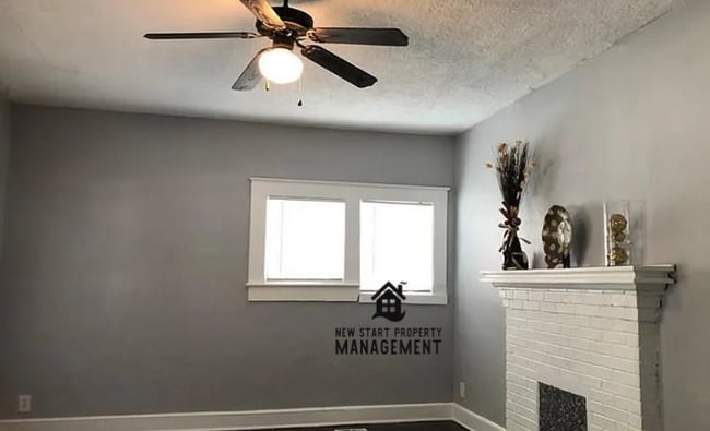 Photo - 804 Moreland Ave SE