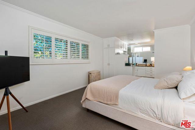 Photo - 4247 Sespe Ave