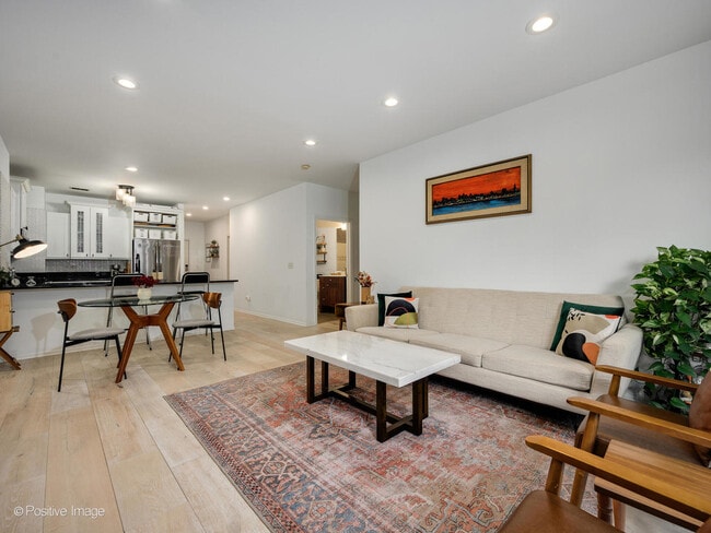 Photo - 520 N Halsted St Unit 308