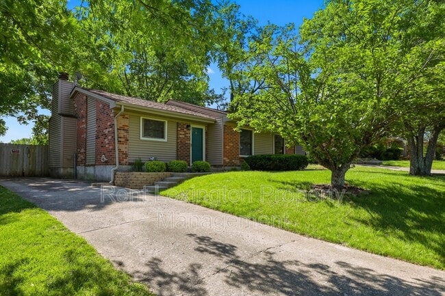 Photo - 3352 Featherston Dr
