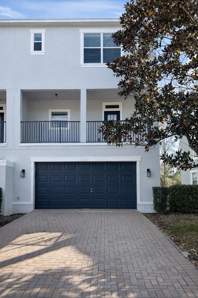 Building Photo - 1525 Cloverbay Ln