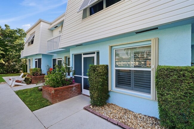 Photo - 842 SE 19th Ave Unit 102