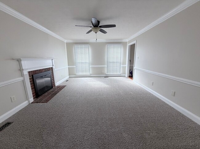 Photo - 6112 Moncreiffe Rd