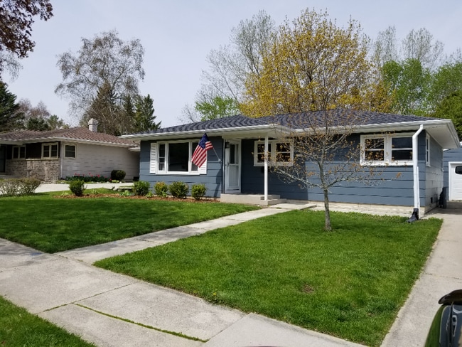 Photo - 3232 N 28th St House