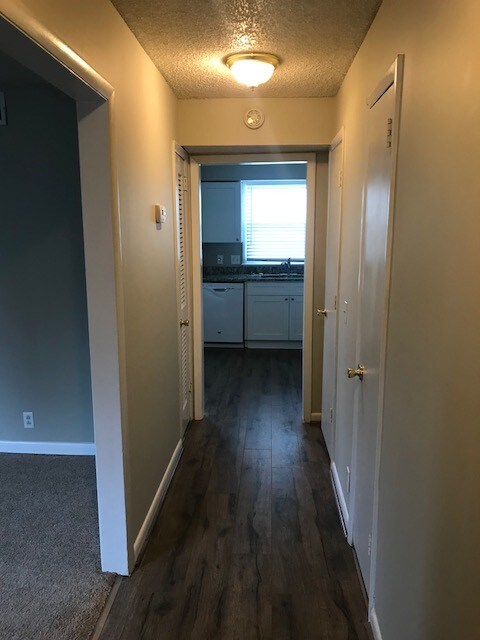 Photo - 524 Shutes Lane