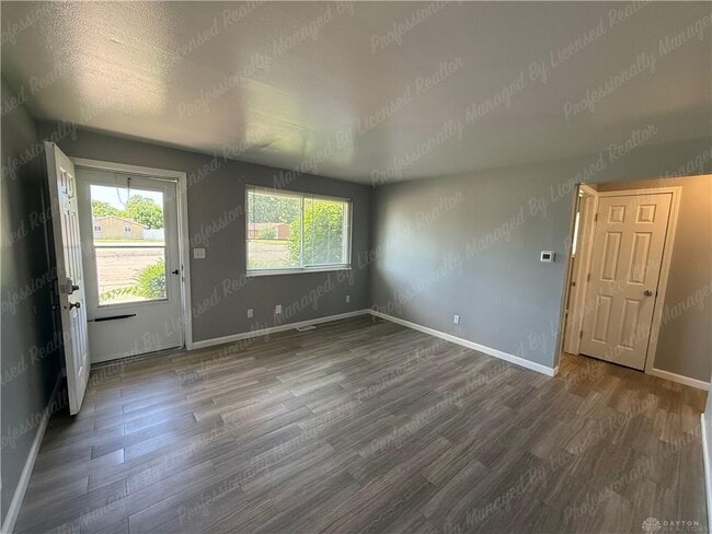Photo - 5444 Bellefontaine Rd