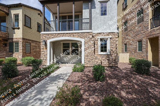 Photo - 2751 S Balsam Dr