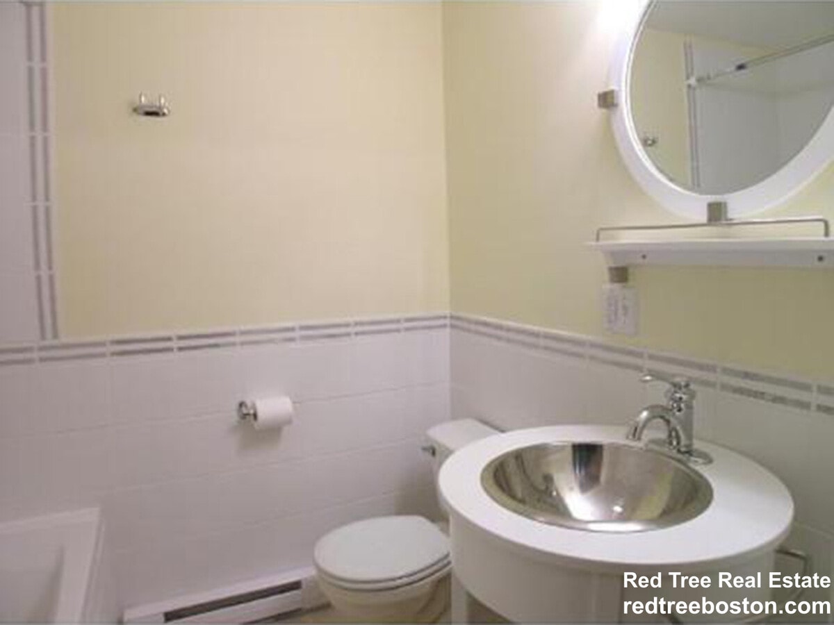 Photo - 702 Massachusetts Ave Unidad 9