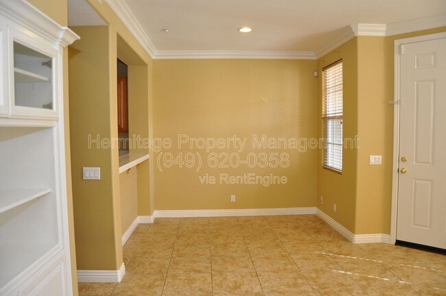 Photo - 9 Strawflower St
