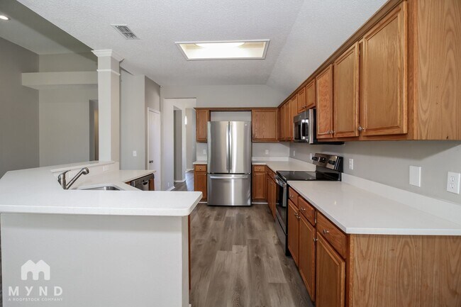 2606 Wandering Oak Dr
