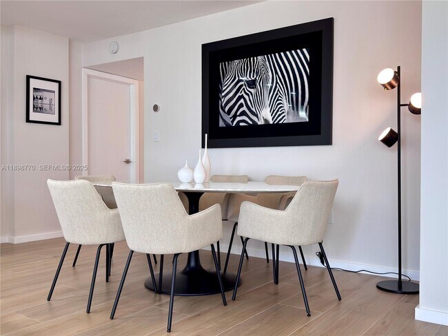 Photo - 10230 Collins Ave Unidad 102