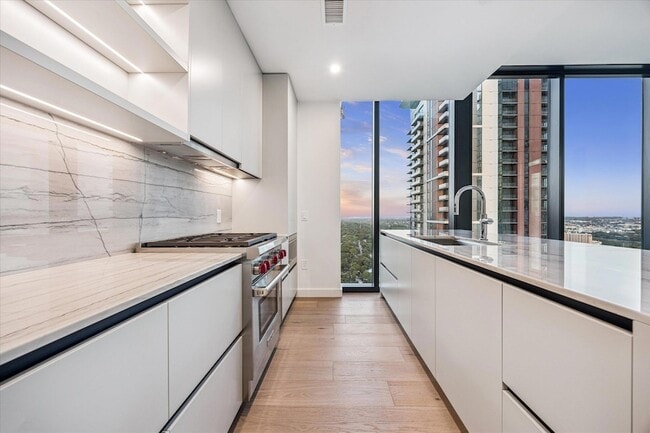 Photo - 610 Davis St Unit 2702