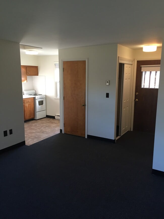 Photo - Simeon Village- AGE RESTRICTED