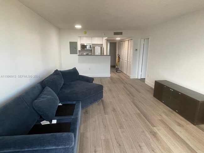 Photo - 2350 NE 135th St