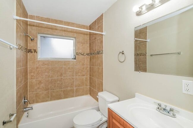 Photo - 7909 22nd Ave N