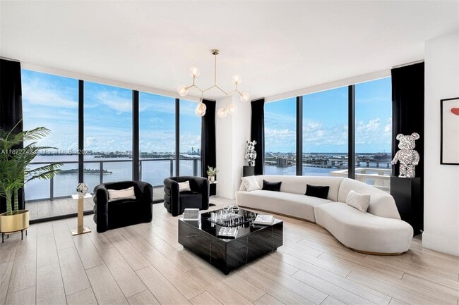 Building Photo - 788 NE 23rd St Unit 2301 Rental