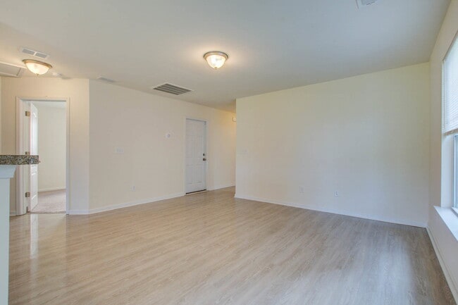 Photo - 183 Brittondale Rd