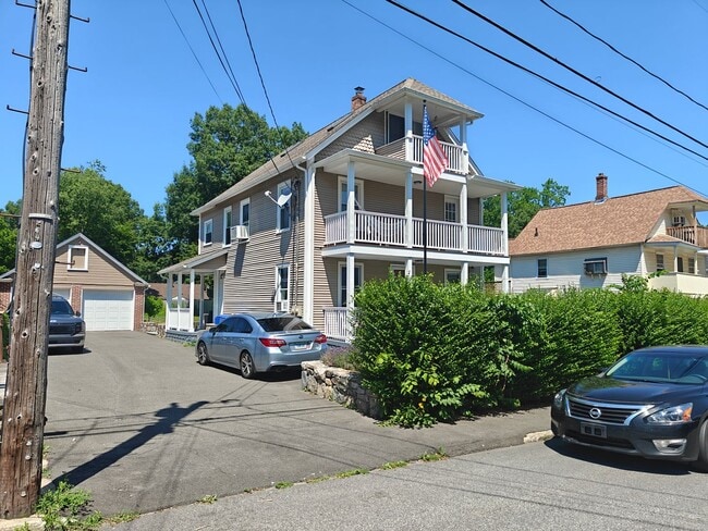 Photo - 296 Hillside Ave Unit 1st Floor