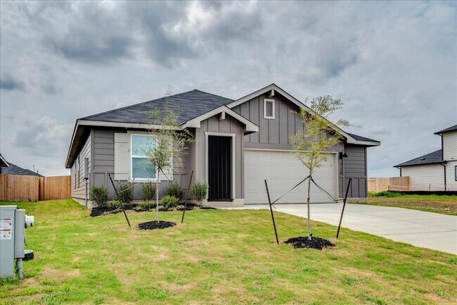 Photo - 320 Yosemite Dr