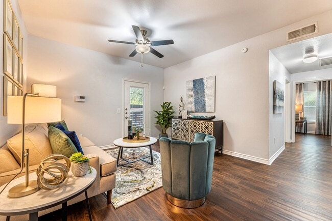 Photo - Lakeside Living with 1 Month Free! Unit LB1