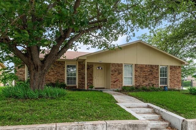 Photo - 5801 Redwood Ln