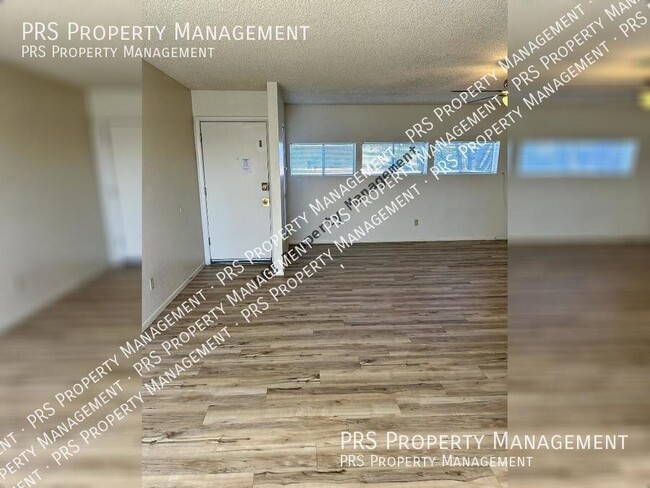 Photo - 2652 E Oakleaf Dr