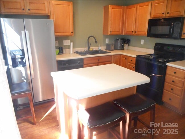 Photo - 8092 Kennet Ln