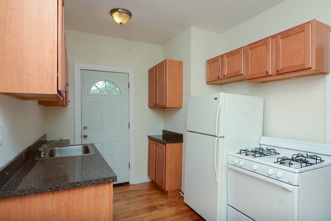 Photo - 3810 N Fremont St Unit J08P