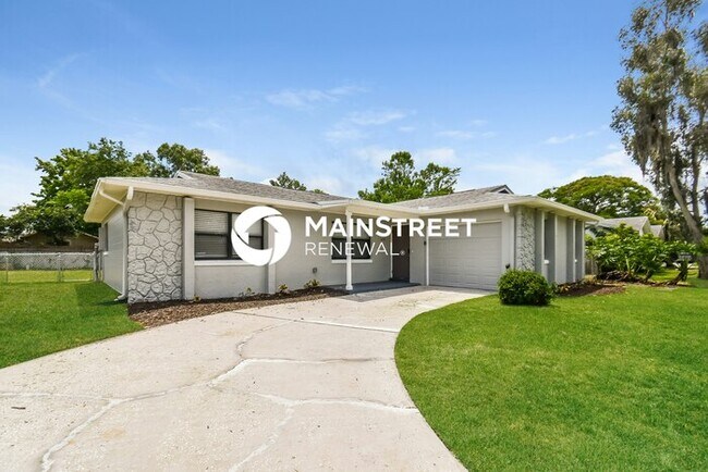 Building Photo - 3 Bedroom Pet-Friendly Home in ORLANDO, FL with Main Street Renewal