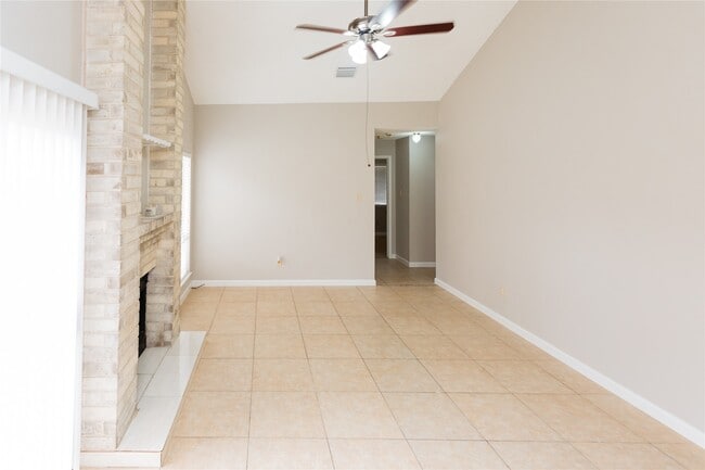 Photo - 13719 Vira Ln