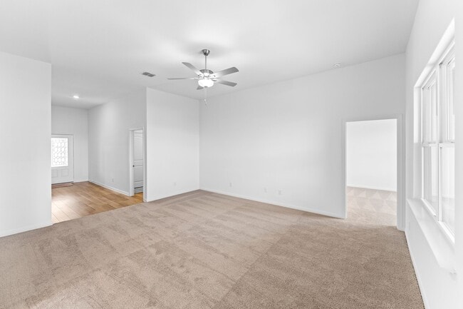 Photo - 1139 Amy Dr