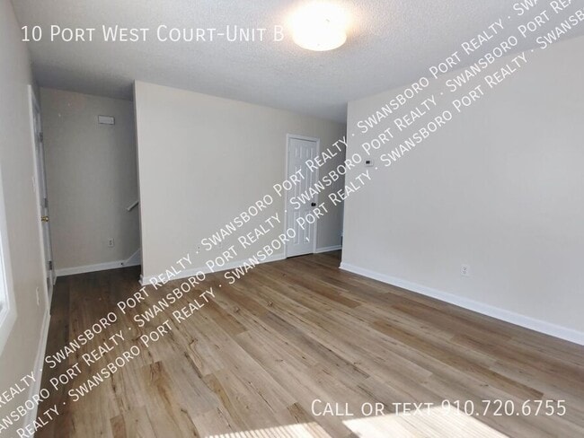 Photo - 10 Port W Ct