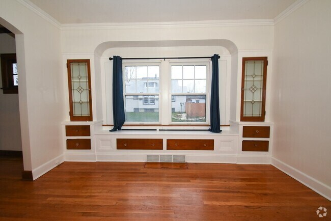 Building Photo - 18911 Locherie Ave Unit DOWN Rental