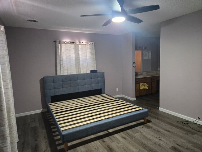 Photo - 1338 North Loop
