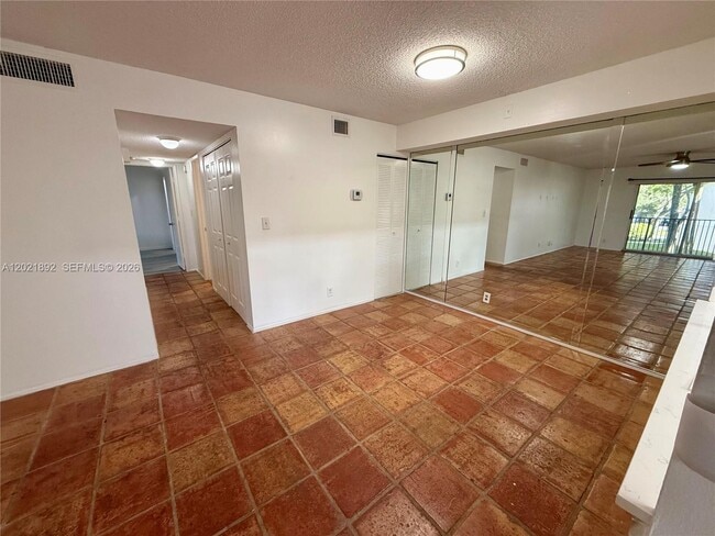 Photo - 110 Gardens Dr Unit 203