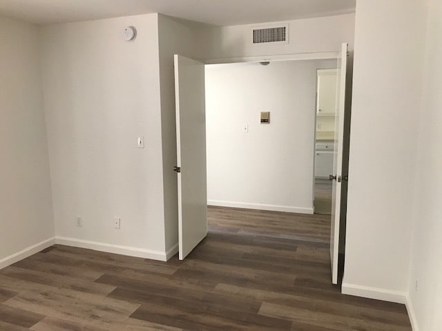 Photo - 15215 W Magnolia Blvd Unidad 118