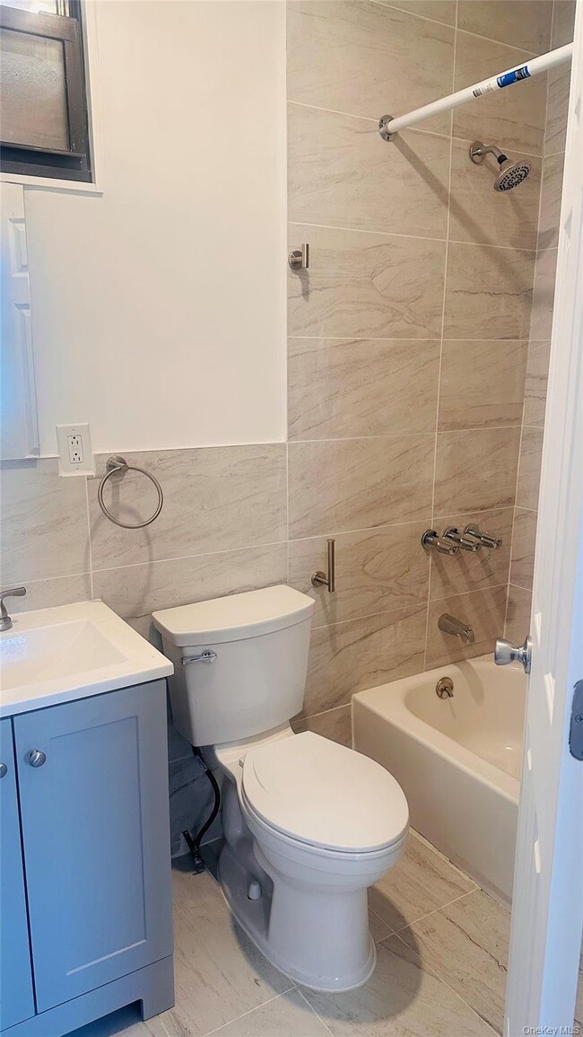 Photo - 1233 Glenmore Ave