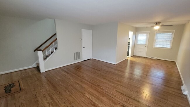 Photo - 2 Bed, 1.5 Bath Townhome in Greenville is Available! Location!!