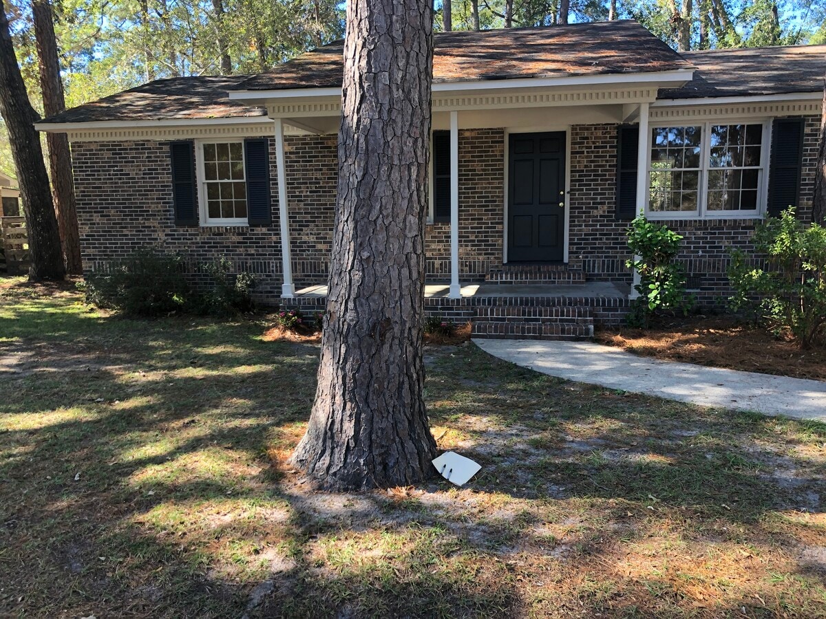 Photo - 201 Iris Dr